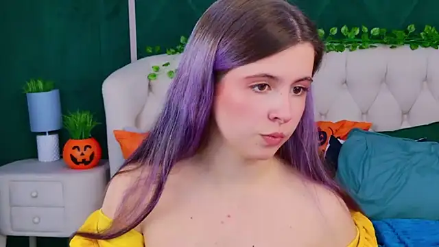 Akira Halls online show from October 27, 2025, 8:54 pm