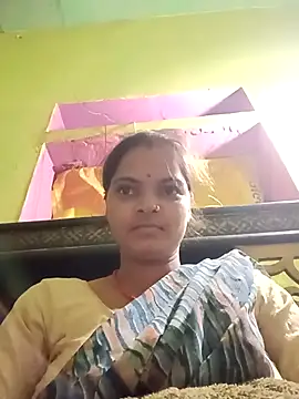Snapshot of Payalji_p chatting on October 13, 2025, 3:57 pm Payalji p online show from October 13, 2025, 3:57 pm