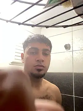 astoperaa online show from December 21, 2025, 1:46 pm