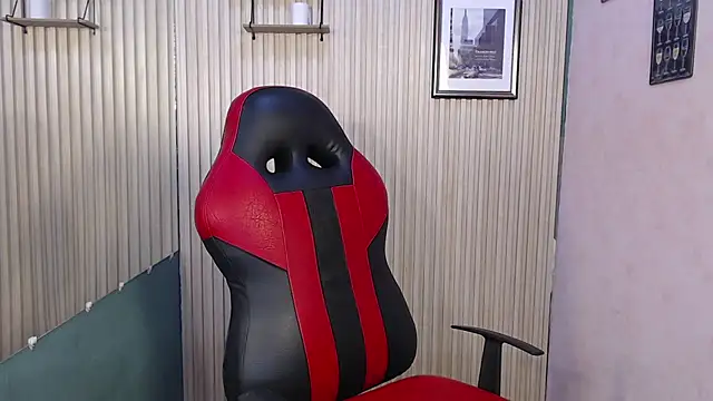 Snapshot of DEIV2_ chatting on November 21, 2025, 4:06 pm DEIV2 online show from November 21, 2025, 4:06 pm