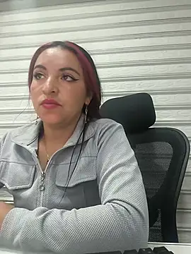 Alisson Stonee online show from May 16, 2026, 10:09 pm