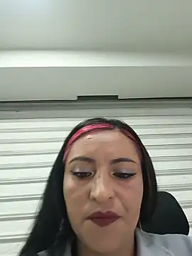 Alisson Stonee online show from July 26, 2026, 6:42 am