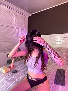 Camila Nyx online show from November 10, 2025, 1:16 pm