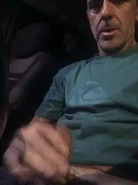tiago1981pt online show from October 12, 2025, 2:46 am
