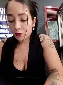  Luna-1 online show from November 12, 2025, 3:27 pm