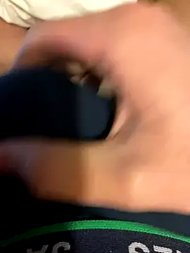 big dick horny boy online show from November 24, 2025, 10:32 pm