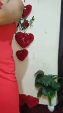 hotestfantasy online show from April 25, 2026, 2:36 pm