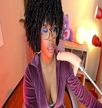 kehlannis  online show from February 25, 2026, 7:36 pm