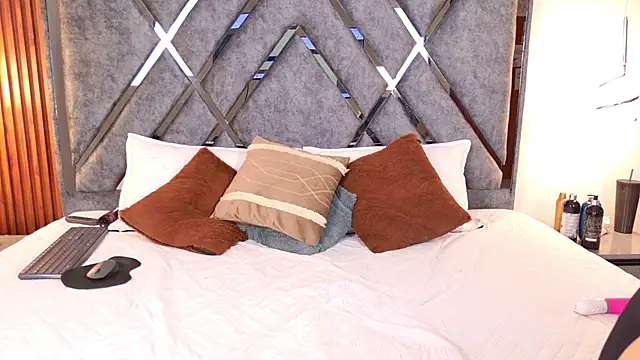 Dafne  Ruiz online show from November 29, 2025, 2:17 pm