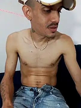 LATINO27CM online show from October 19, 2025, 5:05 pm