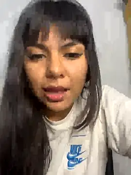 Snapshot of Bulma04 chatting on October 15, 2025, 4:48 pm Bulma04 online show from October 15, 2025, 4:48 pm