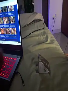 Argo1972 online show from December 16, 2025, 12:04 am