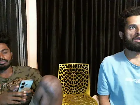 Snapshot of erectedroddd chatting on March 13, 2026, 1:49 pm erectedroddd online show from March 13, 2026, 1:49 pm