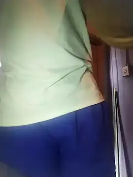 Blackveins32 online show from January 12, 2026, 2:35 pm