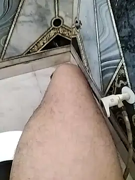  online show from September 25, 2025, 3:12 am