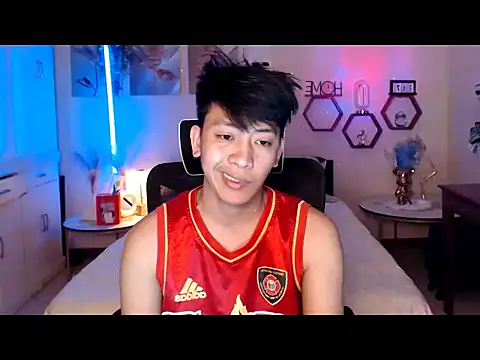 niel cumshow online show from February 17, 2026, 9:12 pm