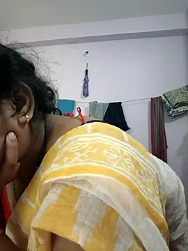 Snapshot of Deborbhavi222 chatting on February 11, 2026, 4:56 am Deborbhavi222 online show from February 11, 2026, 4:56 am