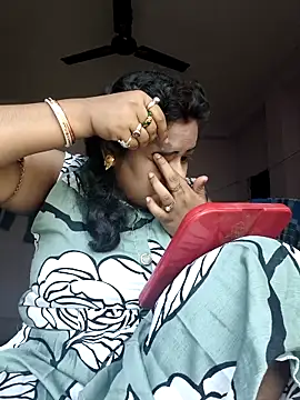 Snapshot of Deborbhavi222 chatting on March 22, 2026, 9:33 am Deborbhavi222 online show from March 22, 2026, 9:33 am