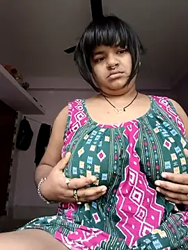 Snapshot of Deborbhavi222 chatting on February 3, 2026, 2:53 am Deborbhavi222 online show from February 3, 2026, 2:53 am