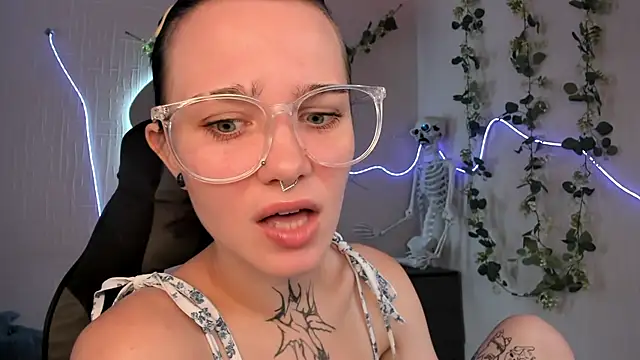 Elastikisss online show from July 22, 2026, 9:44 am