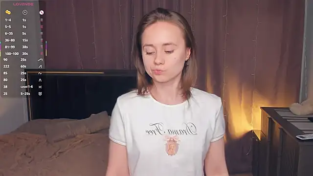 Crysta1Eva  online show from April 3, 2026, 8:04 pm