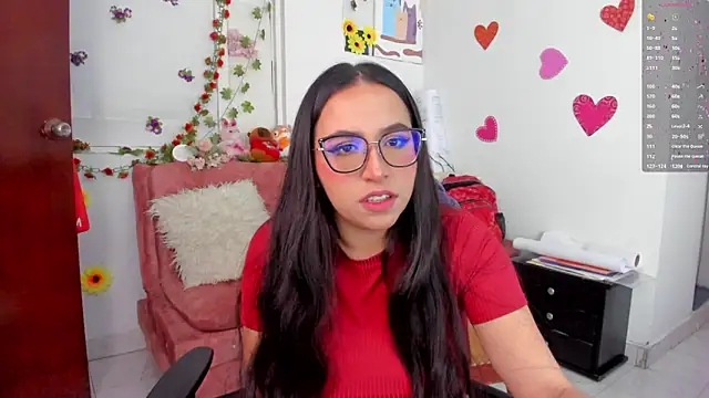 Snapshot of SophieLAmour chatting on November 16, 2025, 2:38 am SophieLAmour online show from November 16, 2025, 2:38 am