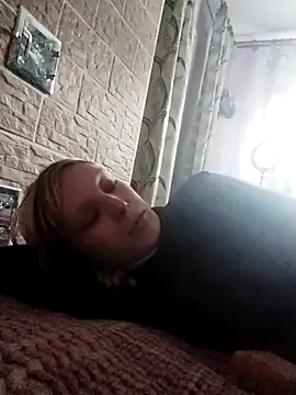 Ponka2011 online show from October 31, 2025, 6:43 am