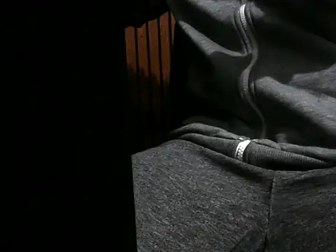 Snapshot of VikernesCam chatting on February 5, 2026, 2:07 am VikernesCam online show from February 5, 2026, 2:07 am