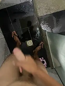 ooMiguel17CM online show from February 19, 2026, 2:41 am