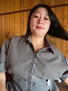 violet-00 online show from October 28, 2025, 12:55 am