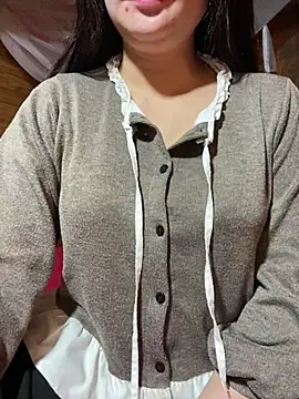 violet-00 online show from January 13, 2026, 9:46 am