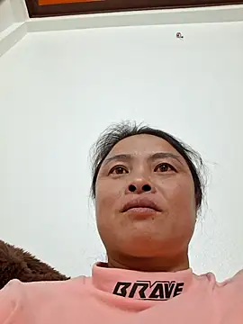 xuxulovezz online show from November 21, 2025, 12:48 pm