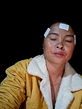 xuxulovezz online show from October 14, 2025, 11:55 am