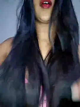 graziele00 online show from May 20, 2026, 11:40 am