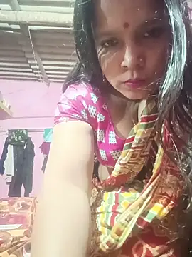 reya743 online show from November 23, 2025, 4:39 pm