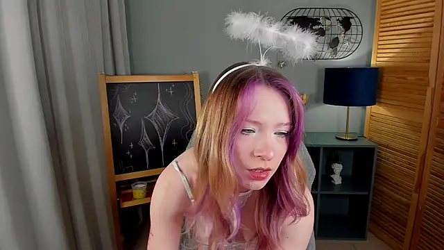 Snapshot of elliupp chatting on March 18, 2026, 4:08 pm elliupp online show from March 18, 2026, 4:08 pm