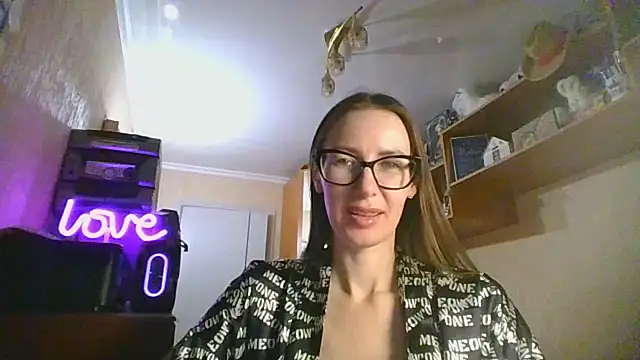 Snapshot of Norivann chatting on February 28, 2026, 7:35 pm Norivann online show from February 28, 2026, 7:35 pm