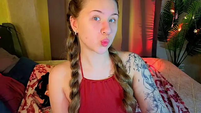 Elsie Cutties online show from April 3, 2026, 1:23 am