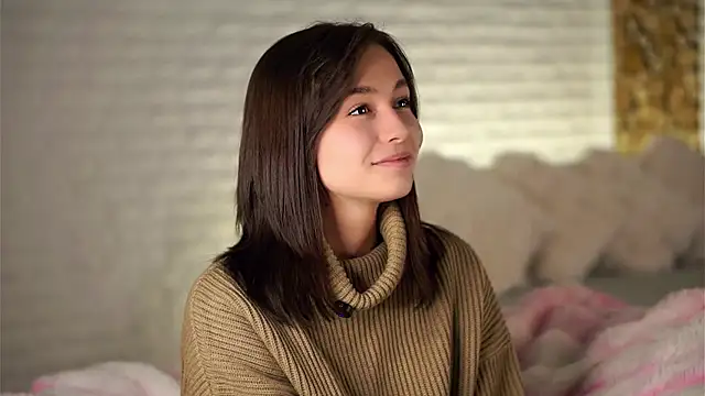 LettySlovacek online show from October 9, 2025, 3:51 am