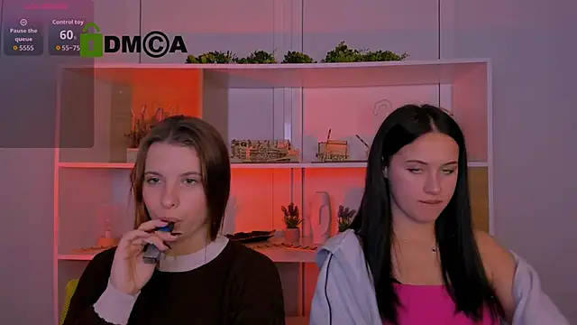 lola swon online show from October 15, 2025, 7:22 pm