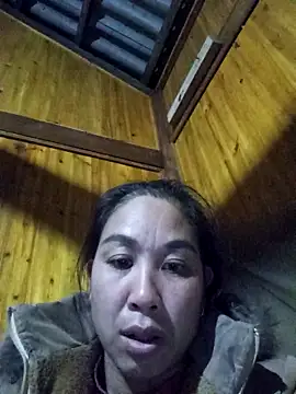 Snapshot of vtmbae chatting on February 15, 2026, 8:19 pm vtmbae online show from February 15, 2026, 8:19 pm