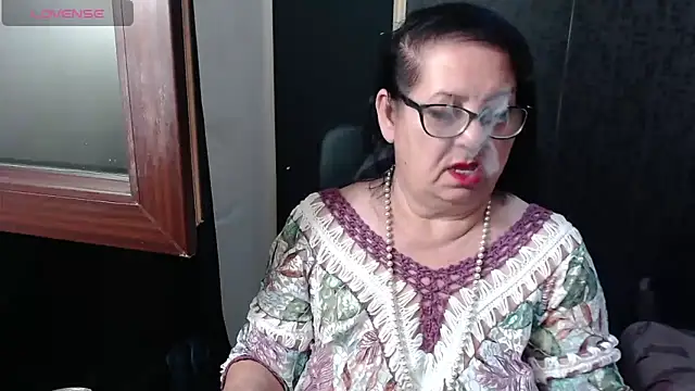 MissSanjanne online show from May 22, 2026, 10:41 pm