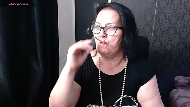 MissSanjanne online show from May 18, 2026, 7:29 pm