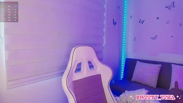 sweettvera online show from December 2, 2025, 12:07 pm