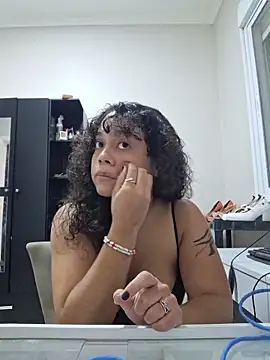 sweetamy326 online show from June 18, 2026, 10:48 pm
