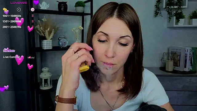 Snapshot of DreamVelour chatting on January 31, 2026, 7:12 pm DreamVelour online show from January 31, 2026, 7:12 pm