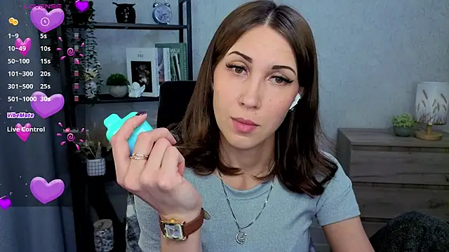 Snapshot of DreamVelour chatting on February 20, 2026, 7:27 pm DreamVelour online show from February 20, 2026, 7:27 pm