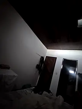 Preto18cmssa online show from October 13, 2025, 11:45 am