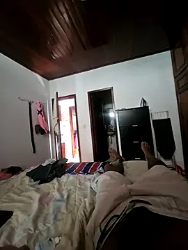 Preto18cmssa online show from September 25, 2025, 6:47 pm