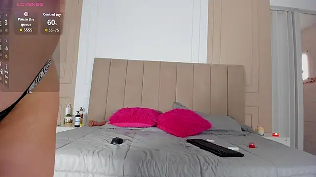 Snapshot of PatriciaFigueroa chatting on October 11, 2025, 7:04 pm PatriciaFigueroa online show from October 11, 2025, 7:04 pm